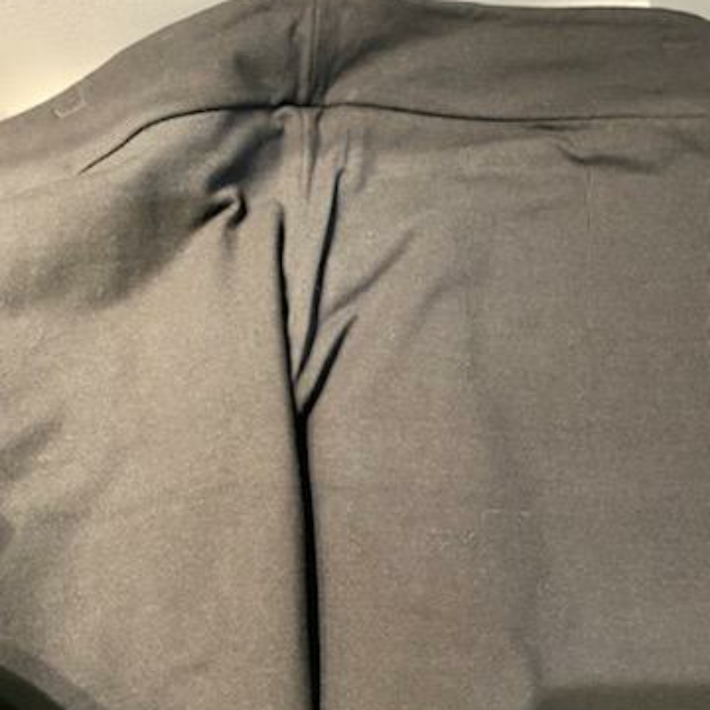 Capris - Picture 4 of 6